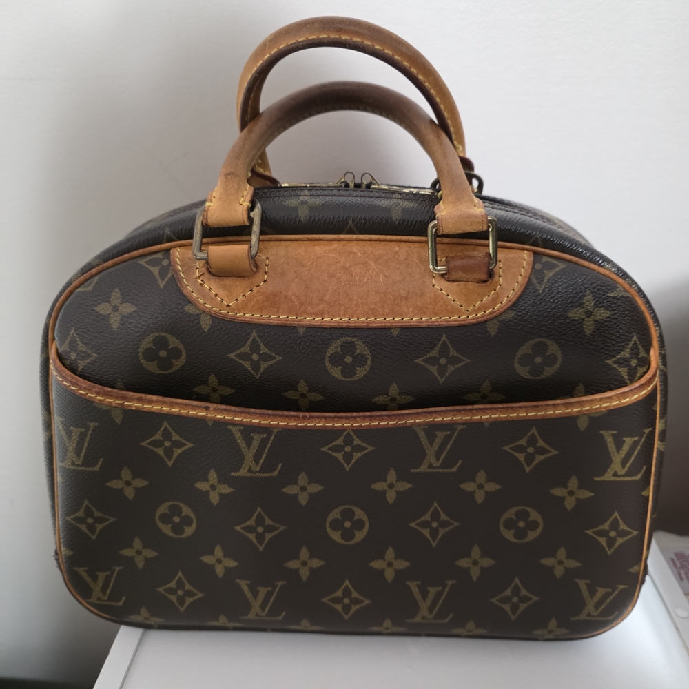 Louis Vuitton Trouville M4228